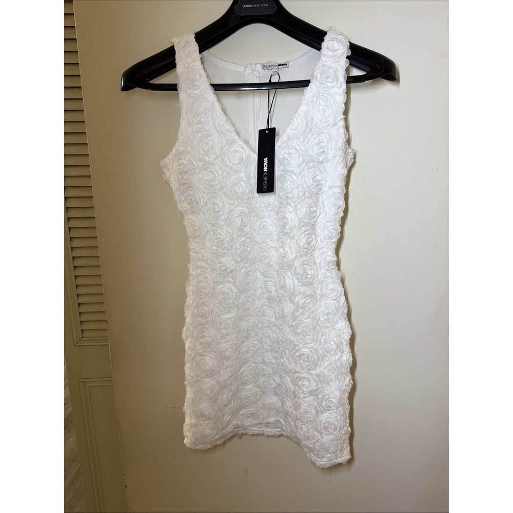 NWT White Textured Rosette Mini Dress S Please See Measurements